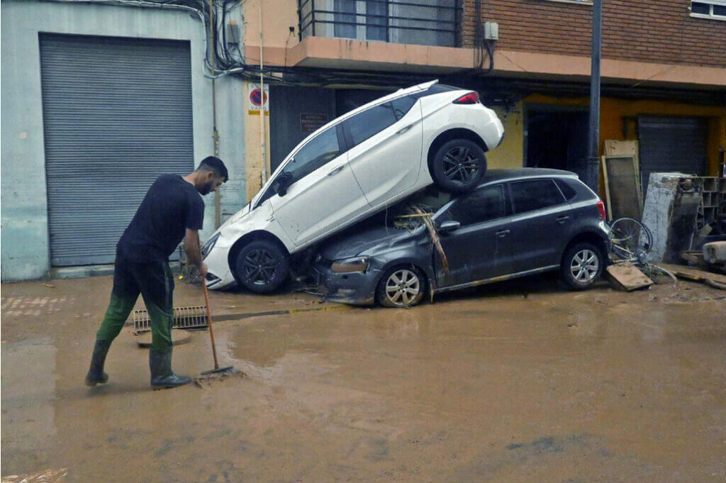 La crisis de las inundaciones en Valencia: errores políticos y la instrumentalización del odio